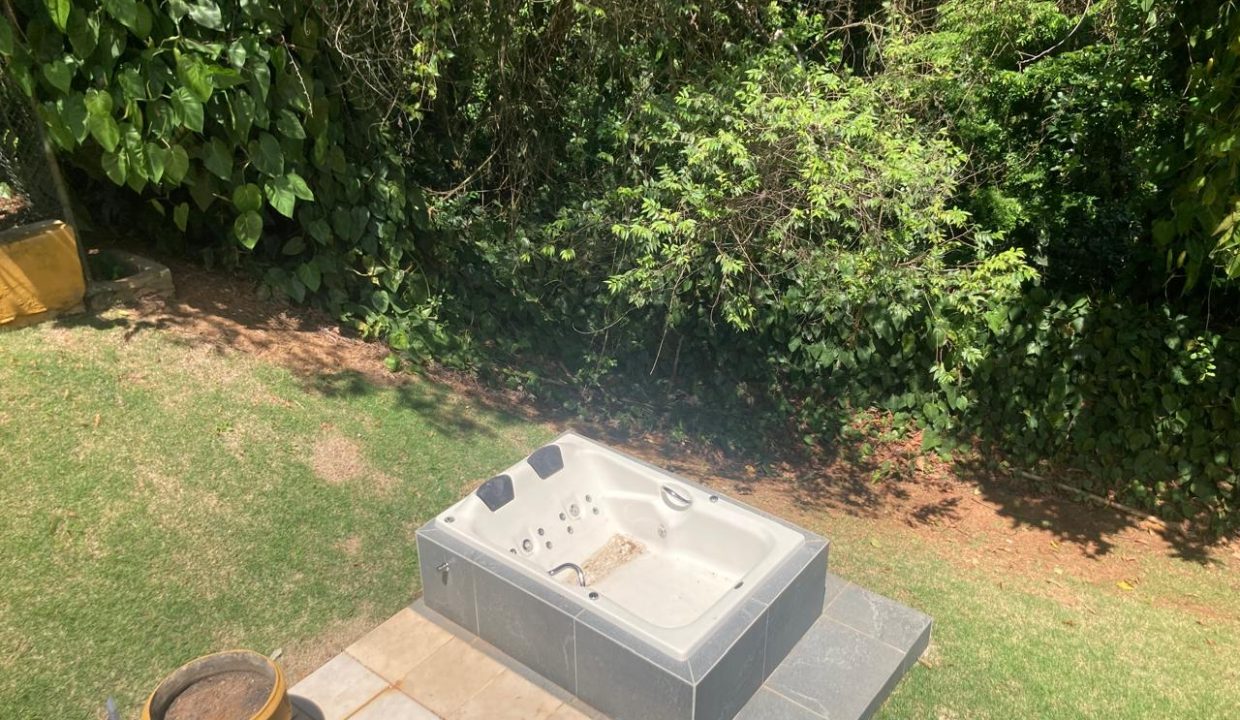 eb881559-bf09-4a38-85a8-f0ff5488eb83